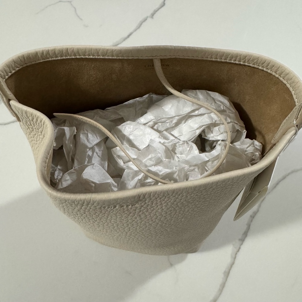 THE ROW Women's Small S/M Park Tote Bag Retail: $1390 (NWT) - Picture 2 of 6